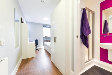 1 bed studio, Crewe Street, City Centre, Chester, CH13DA - Image 1